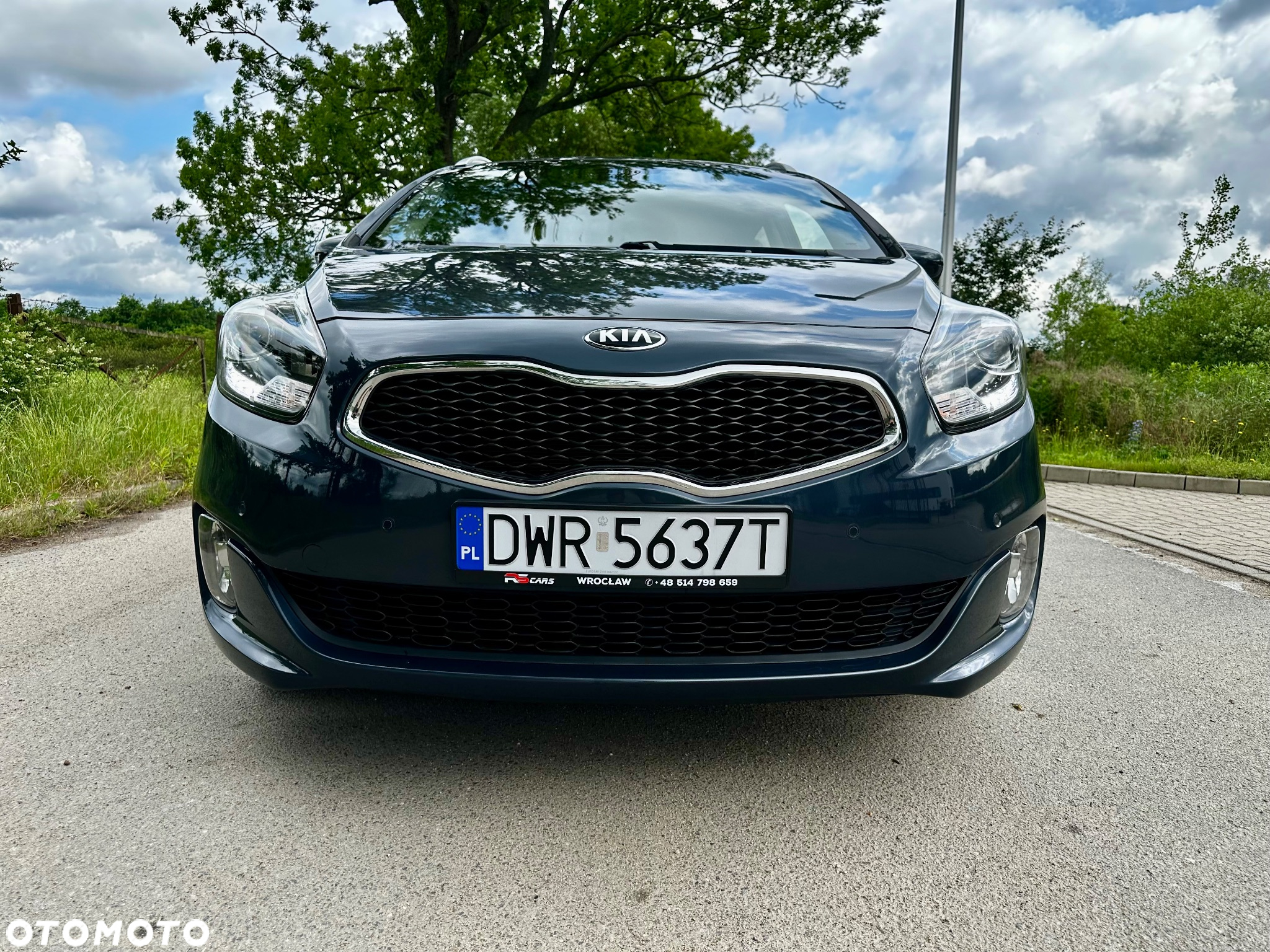Kia Carens 1.7 CRDi 141 ISG UEFA EURO 2016 - 6