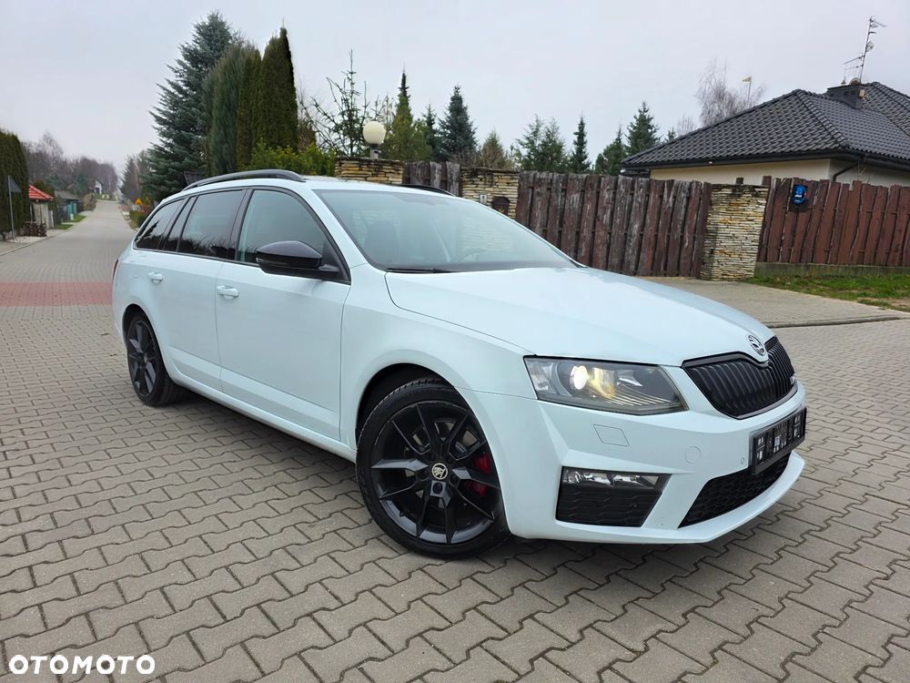 Skoda Octavia 2.0 TDI 4x4 DSG RS - 33