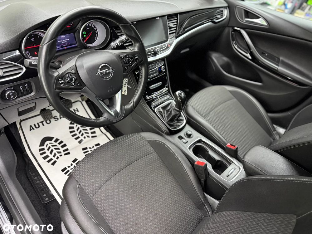 Opel Astra 1.4 Turbo Edition - 24