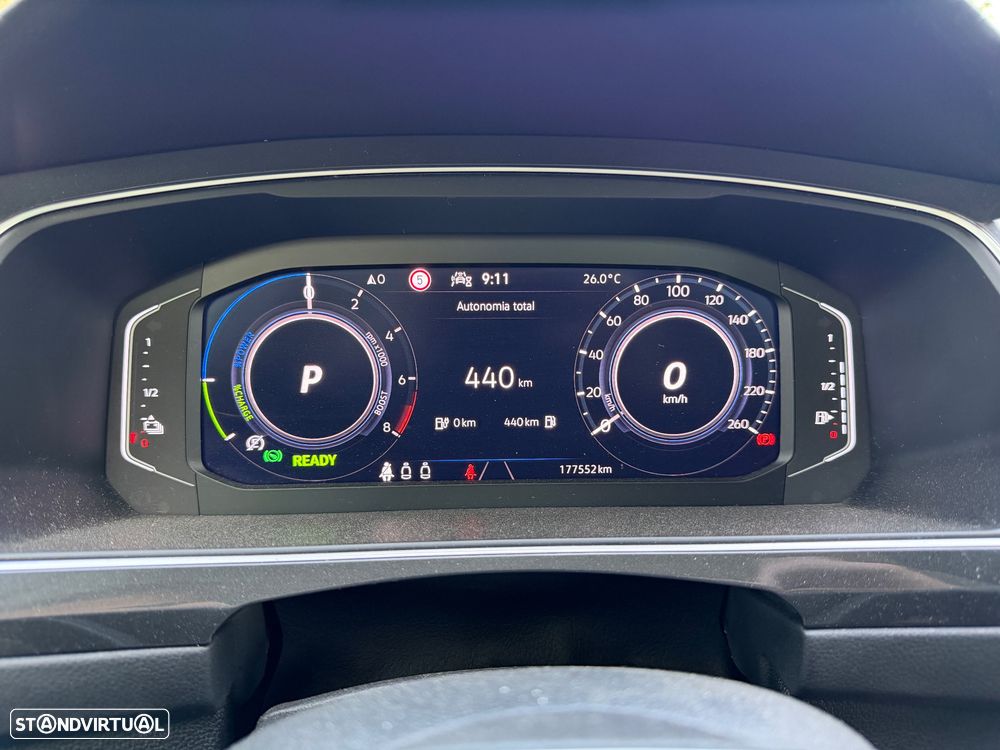VW Tiguan - 12