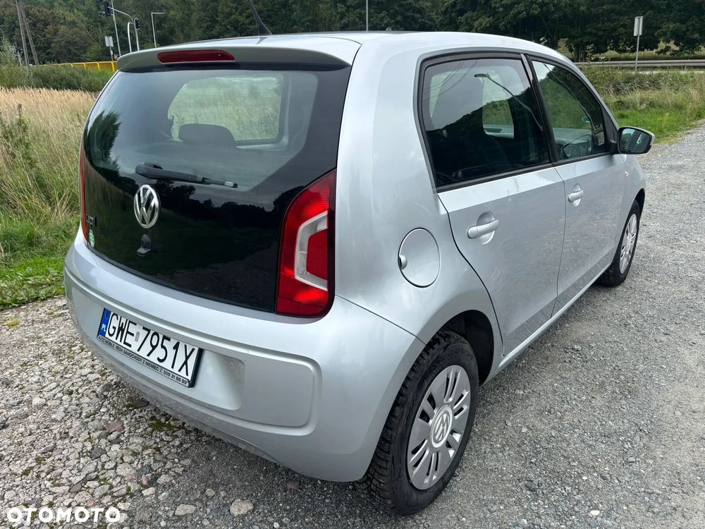 Volkswagen up! BlueMotion Technology club - 3