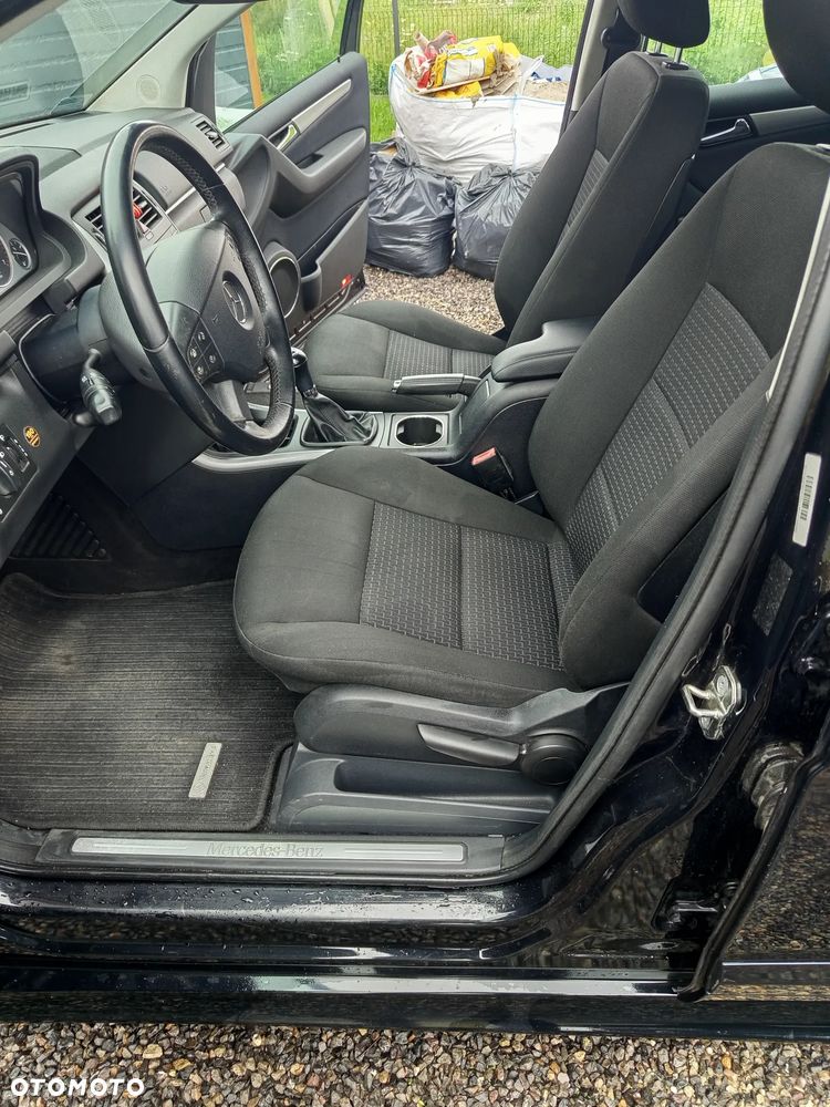 Mercedes-Benz Klasa B 180 BlueEff EU5 - 9