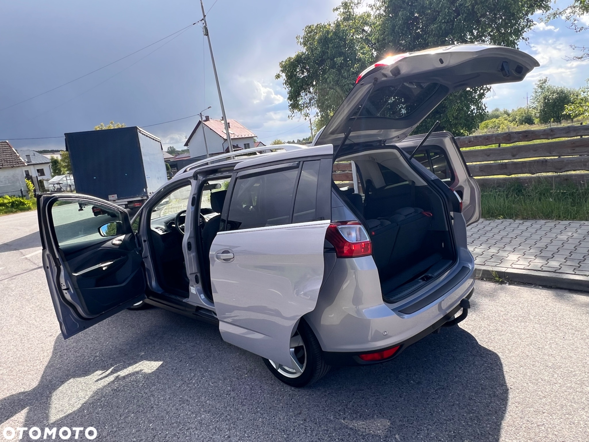 Ford Grand C-MAX 1.6 TDCi Titanium - 16