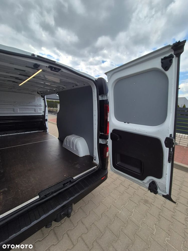 Renault Trafic 2017r Long 100Tys km!!! Klima Kamera Full Super stan - 13