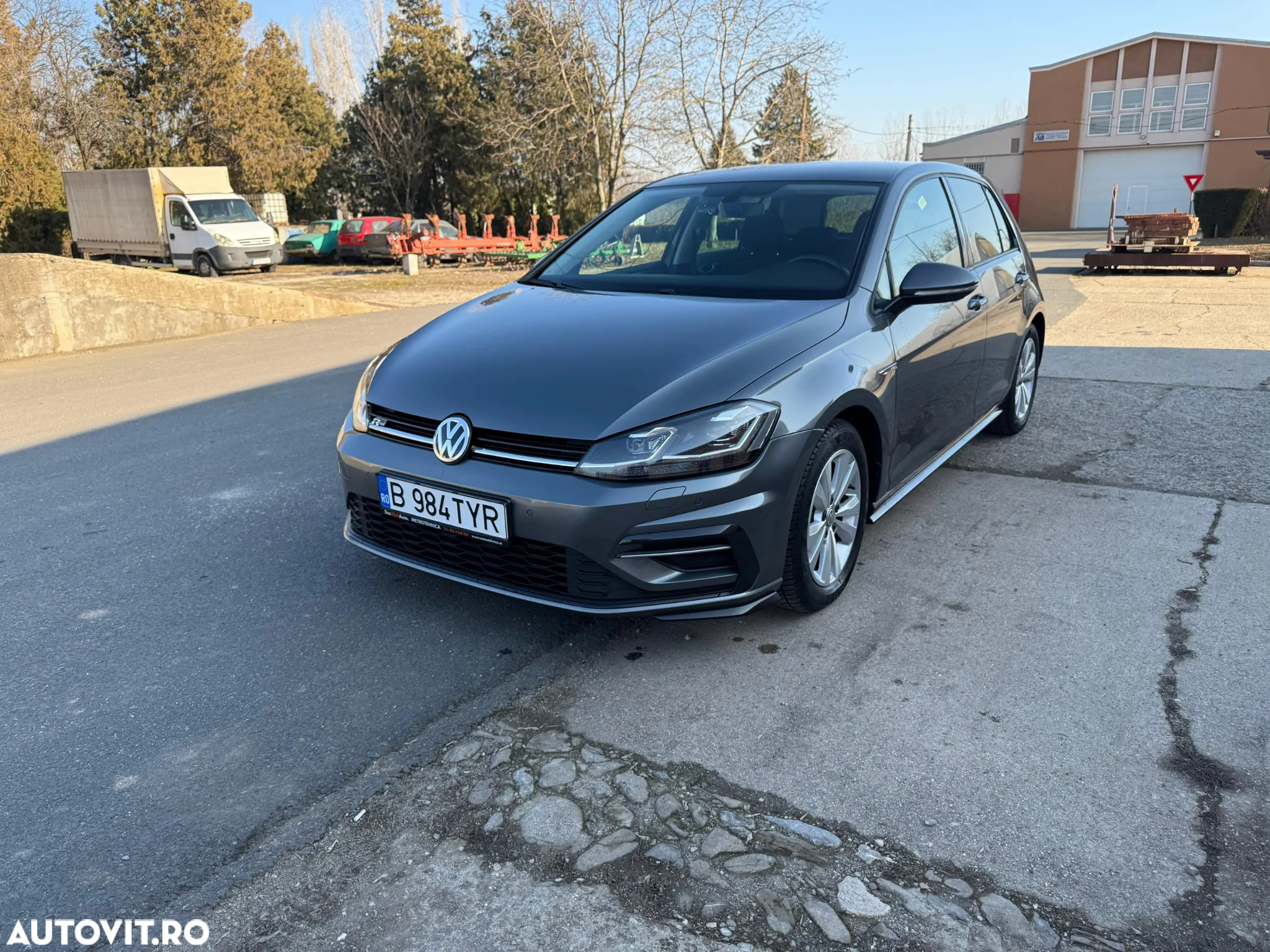 Volkswagen Golf 1.6 TDI DSG Comfortline - 11