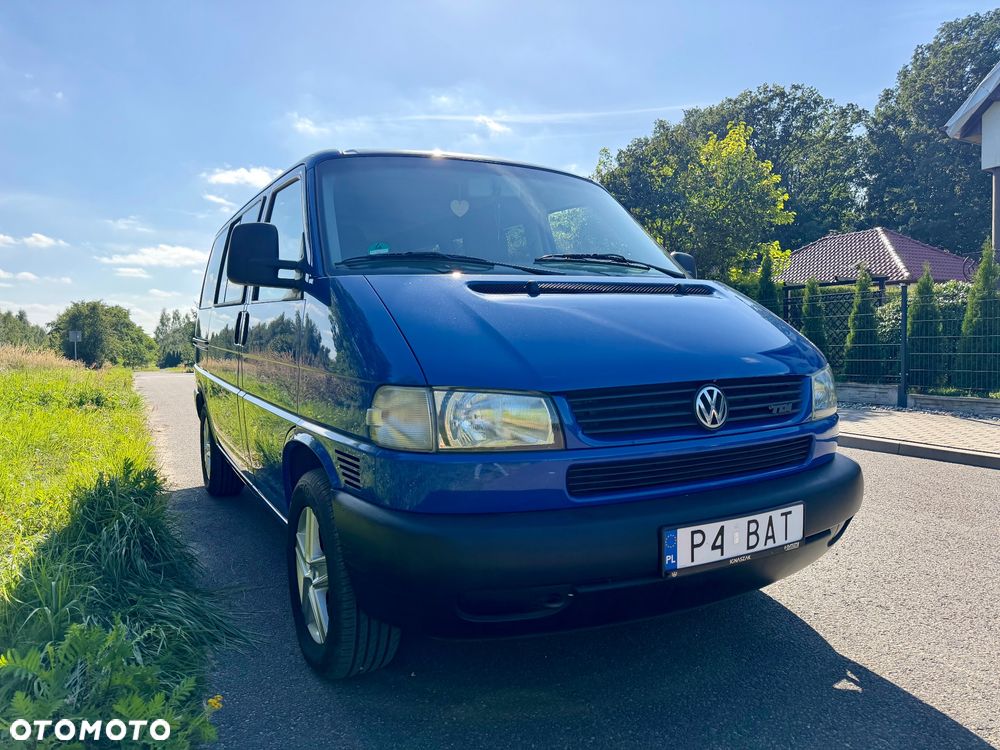 Volkswagen Caravelle Basis / CL - 5