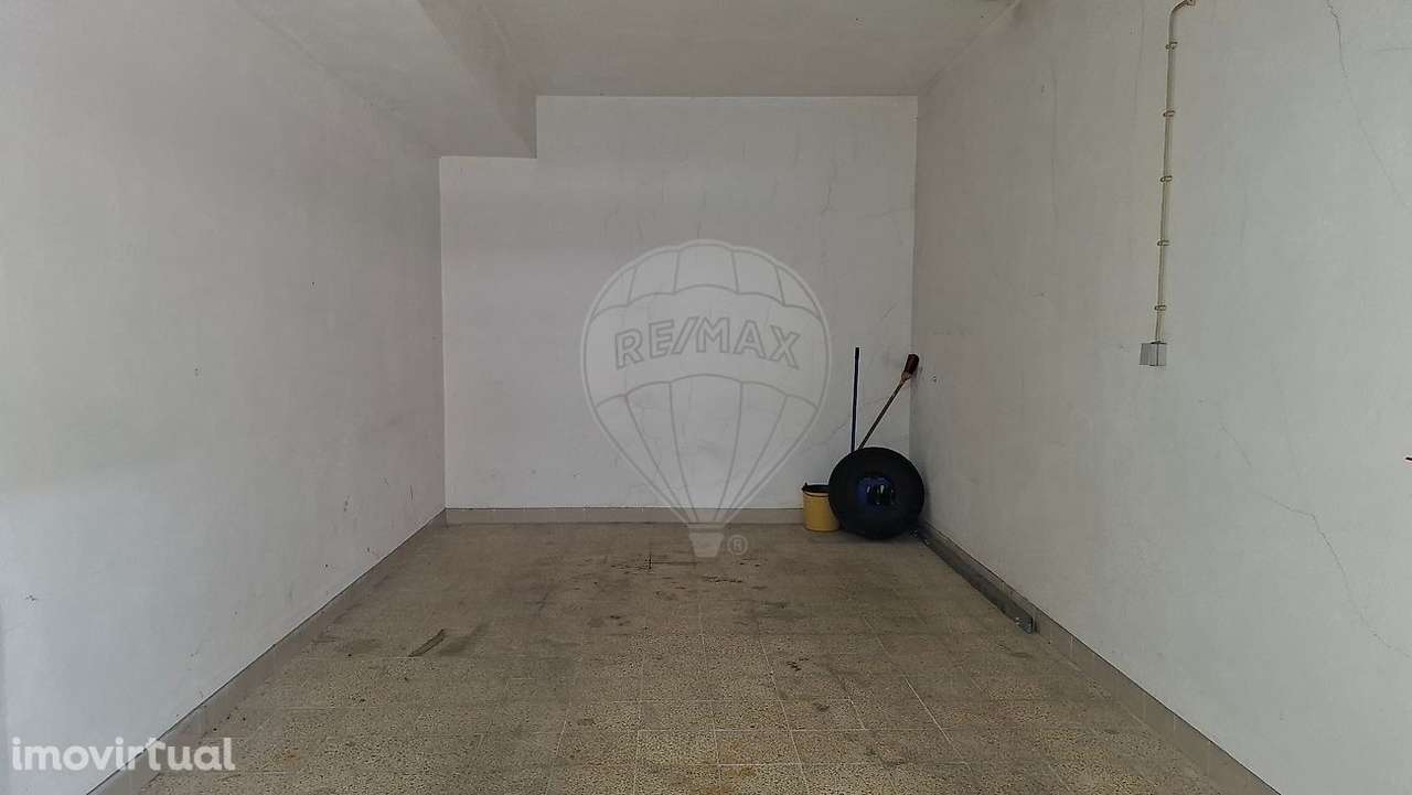 Garagem  para arrendamento - Grande imagem: 3/6