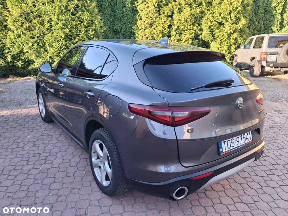 Alfa Romeo Stelvio 2.0 Turbo 16V AT8-Q4 Super - 10