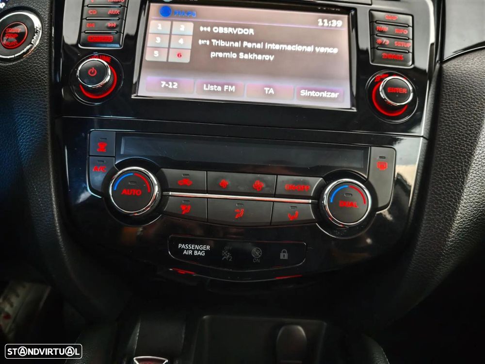 Nissan Qashqai 1.5 dCi N-Connecta - 11
