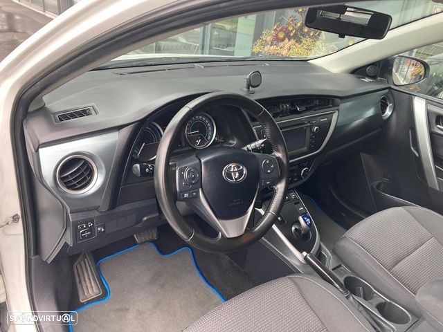 Toyota Auris 1.8 HSD Comfort+Navi - 10