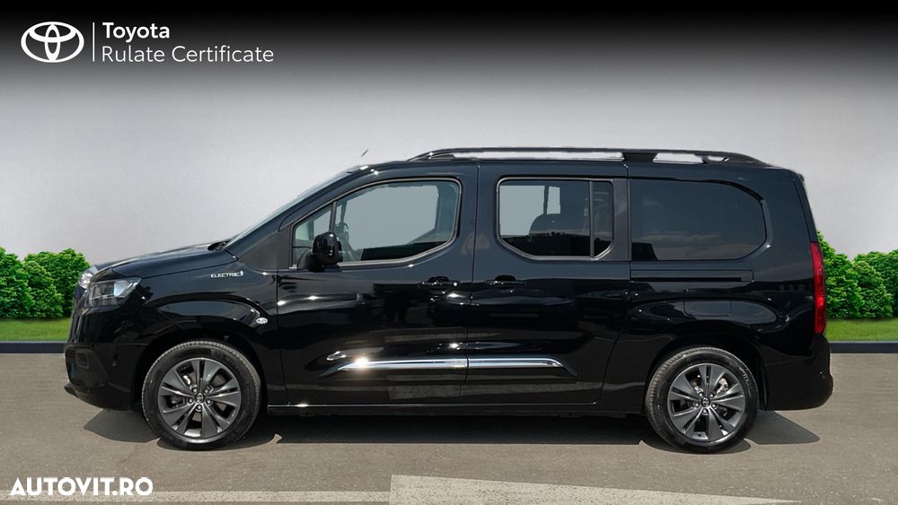 Toyota Proace 136 CP 50 kWh L2 6+1 Family+ - 4