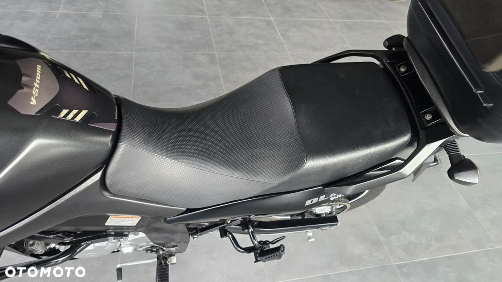 Suzuki V-STROM - 11