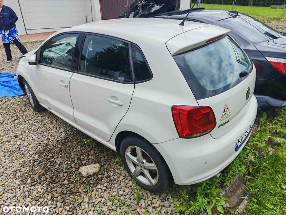 Volkswagen Polo 1.2 TSI Highline - 2