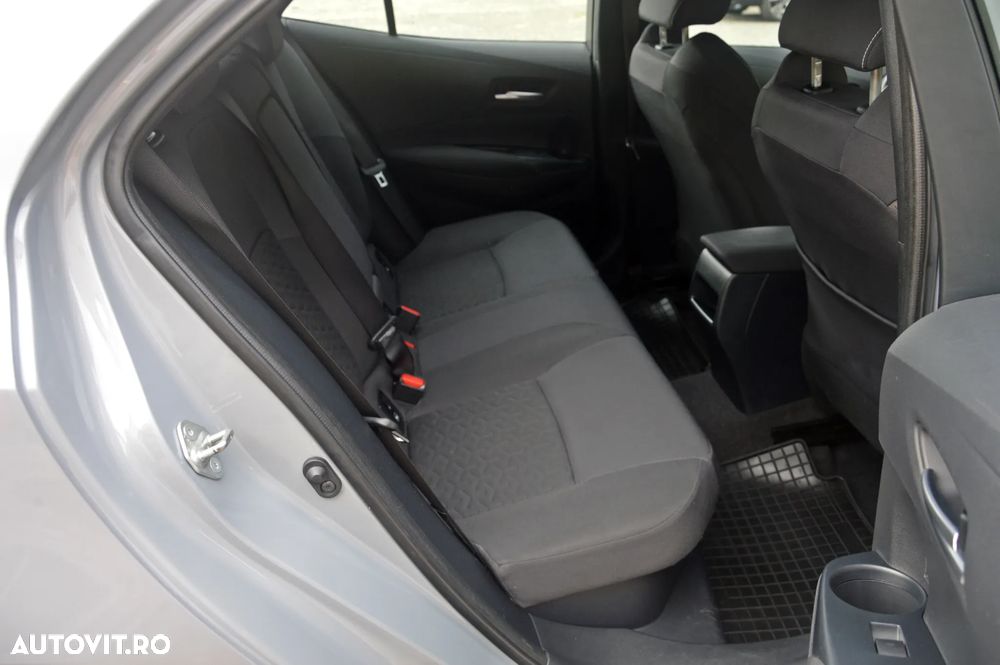Toyota Corolla - 6