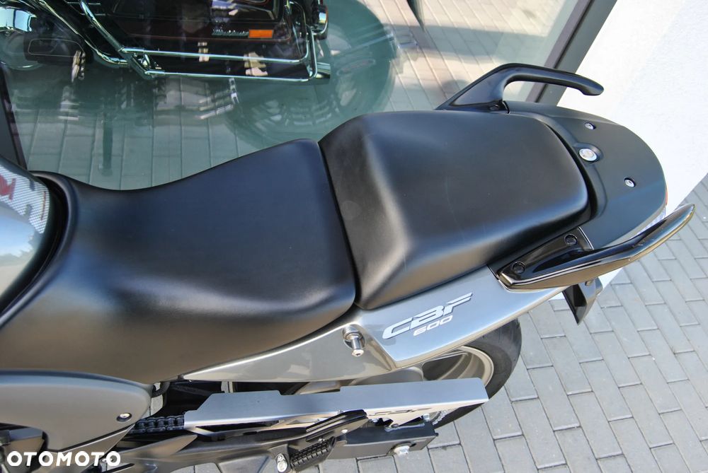 Honda CBF - 12