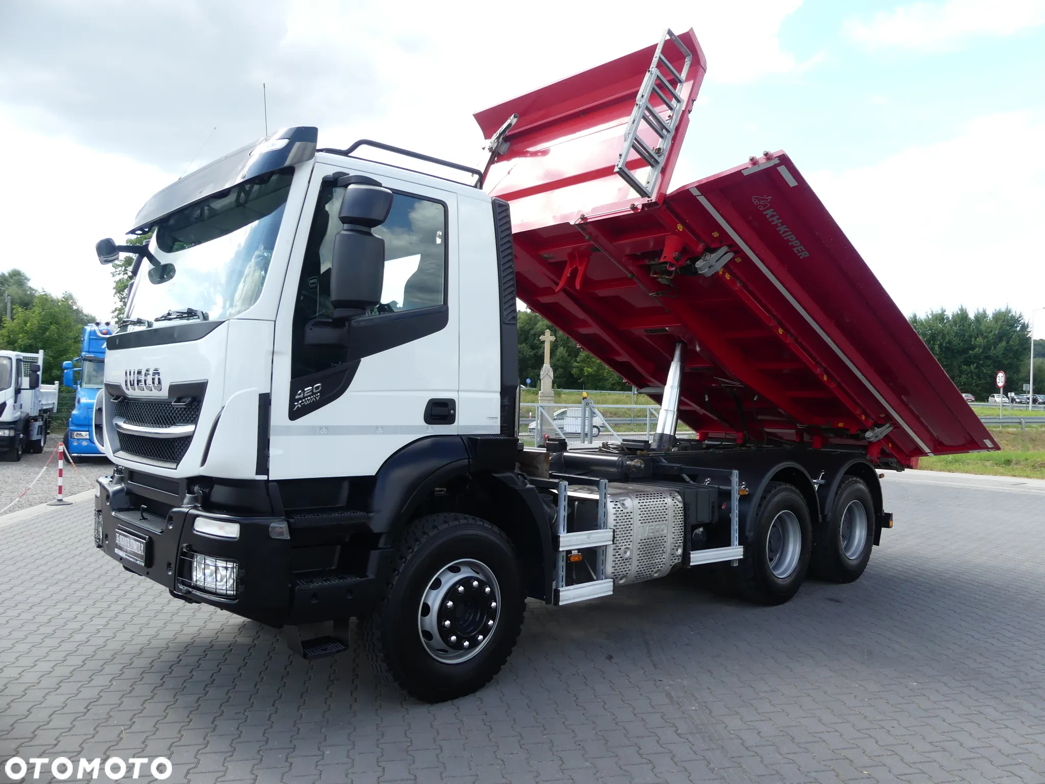 Iveco TRAKKER / X-WAY 420 / 6x4 / KH-KIPPER 3 STR / HYDROBURTA / WYWROTKA / - 2