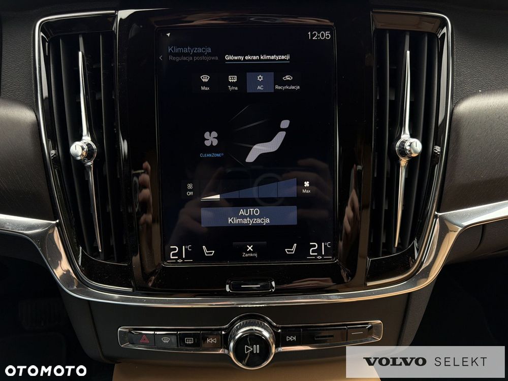 Volvo V90 Cross Country - 21