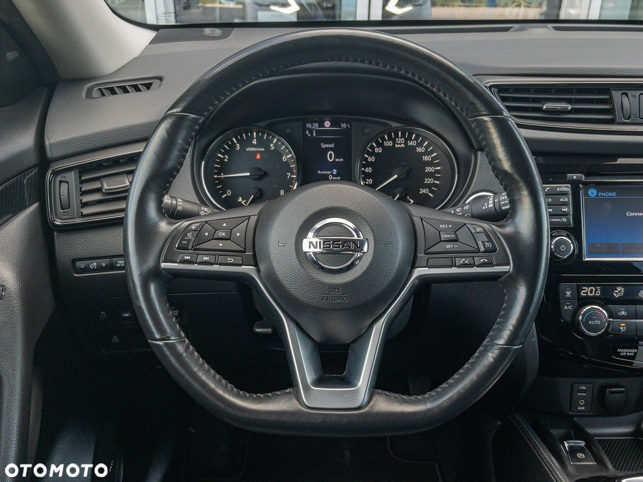 Nissan X-Trail - 10