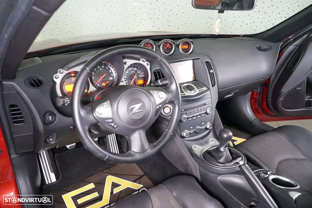 Nissan 370 Z - 22