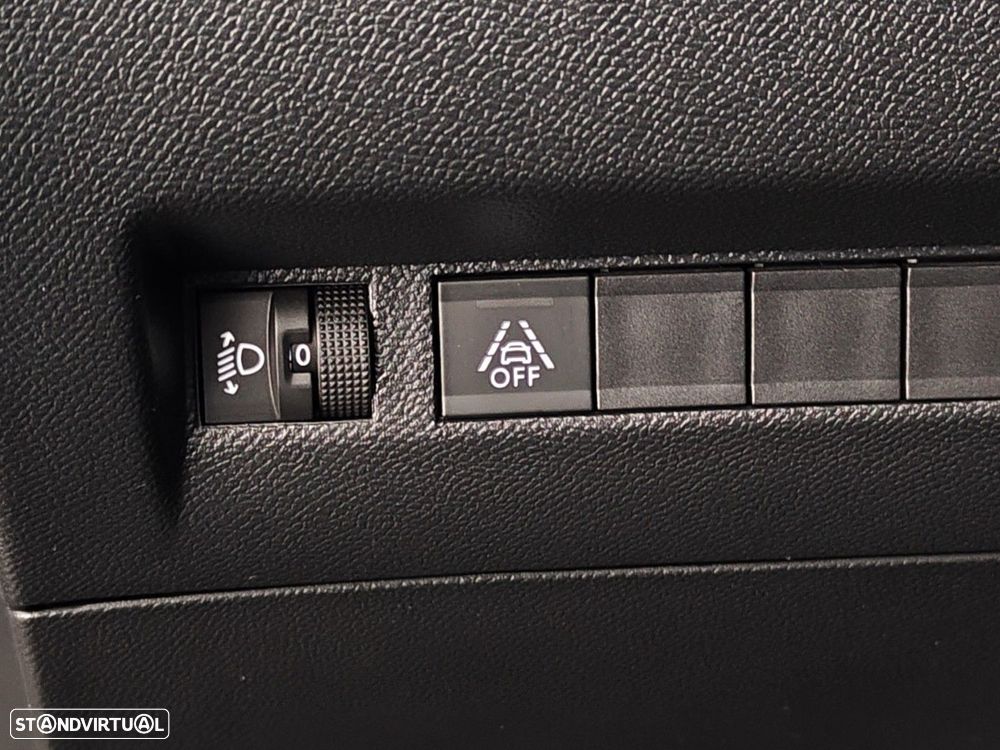 Peugeot 2008 1.2 PureTech Allure - 29