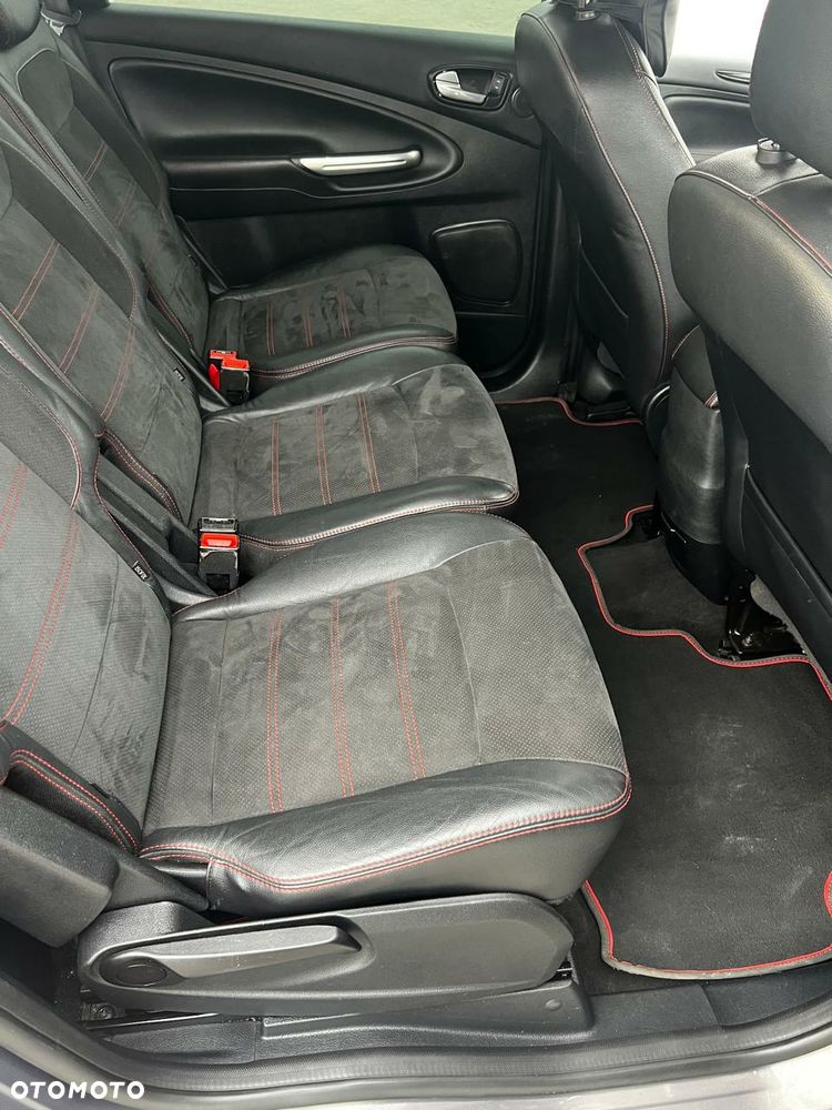 Ford S-Max 2013 photo 4