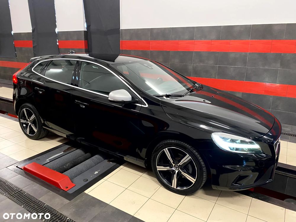 Volvo V40 D2 Drive-E SCR R-Design Momentum - 7