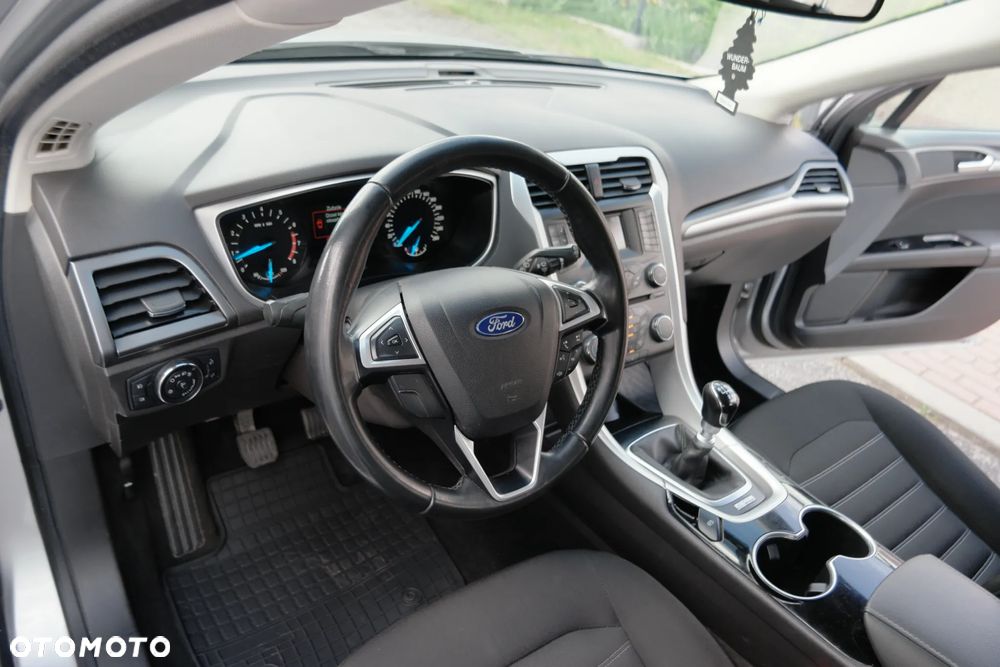 Ford Mondeo - 19