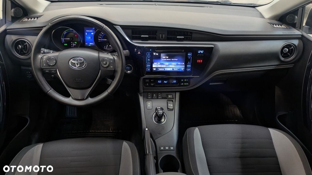 Toyota Auris - 14