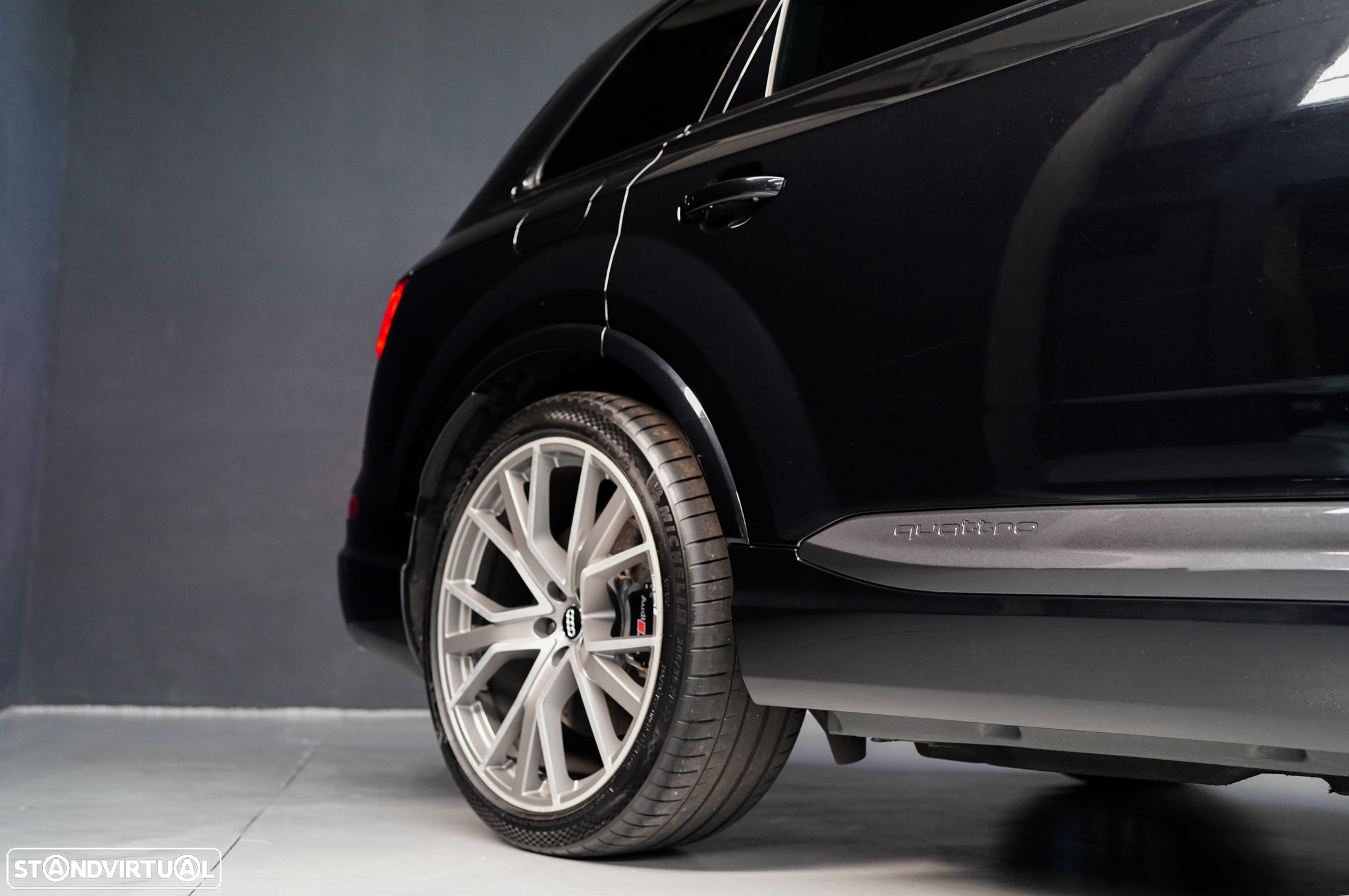Audi SQ7 4.0 TDI V8 quattro Tiptronic 7L - 23
