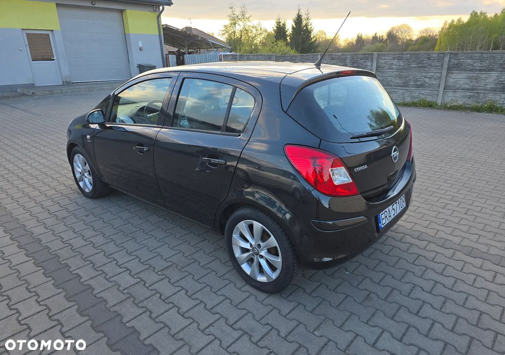 Opel Corsa 1.4 16V Active - 3