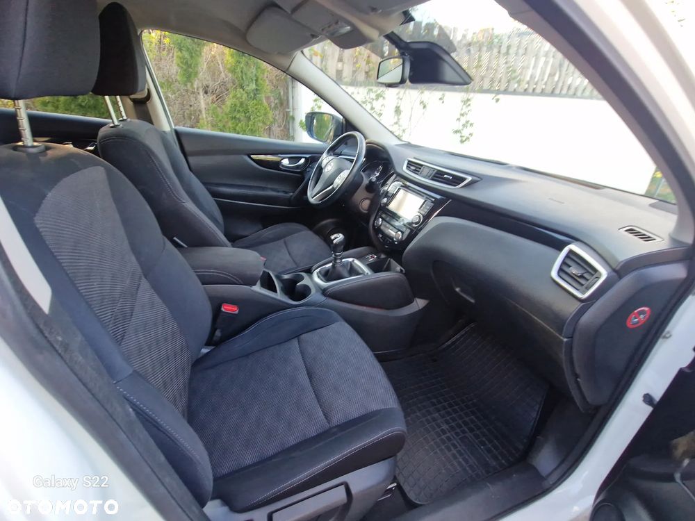 Nissan Qashqai 1.5 dCi N-Connecta - 16