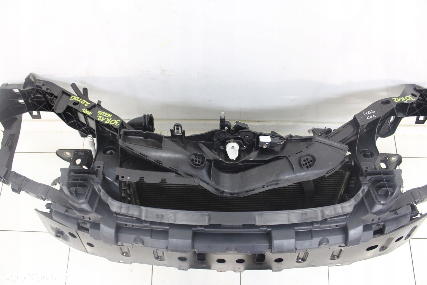 PAS PRZEDNI WZMOCNIENIE CHŁODNICE FORD FOCUS MK2 LIFT 2007R- 2.0 TDCI - 4
