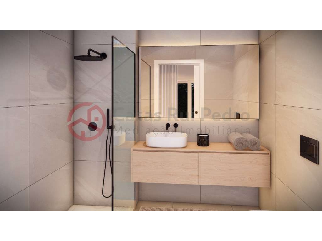 Apartamento T2 com Parqueamento - Grande imagem: 2/15