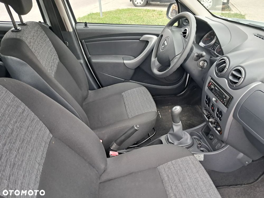 Dacia Duster 1.6 16V 4x2 Essentiel - 15