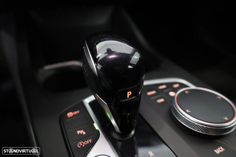 BMW 116 d Advantage Auto - 28