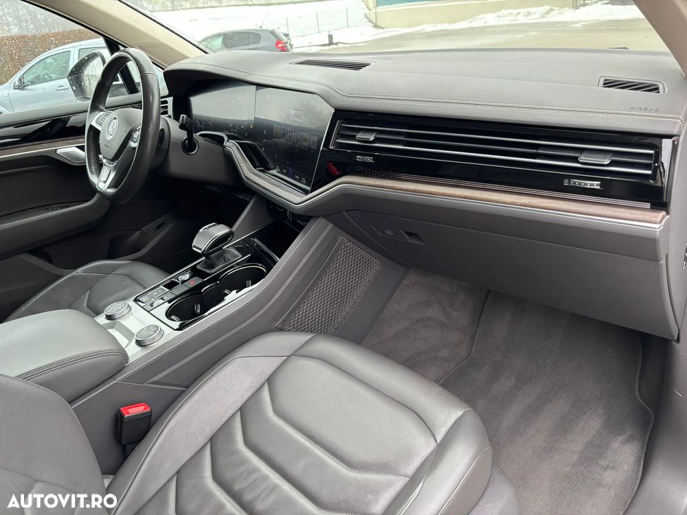 Volkswagen Touareg 3.0 V6 TDI 4Motion DPF Automatik Elegance - 19