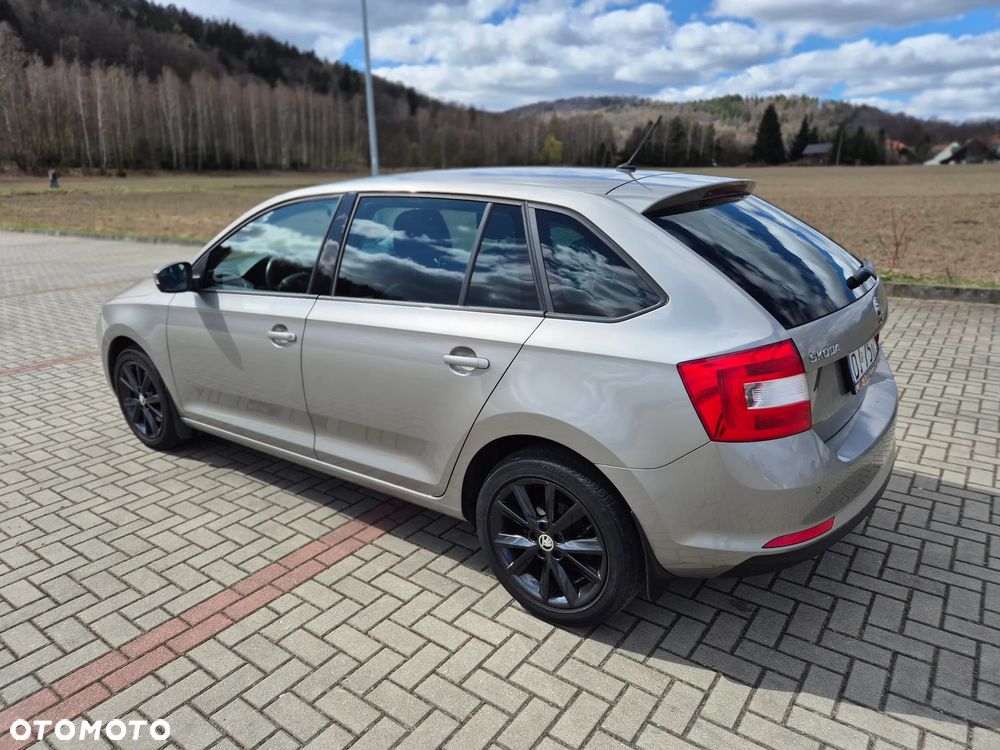Skoda RAPID 1.2 TSI Style - 6