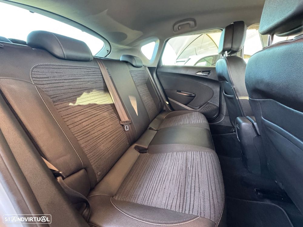 Opel Astra 1.6 CDTI Business Edition S/S - 23