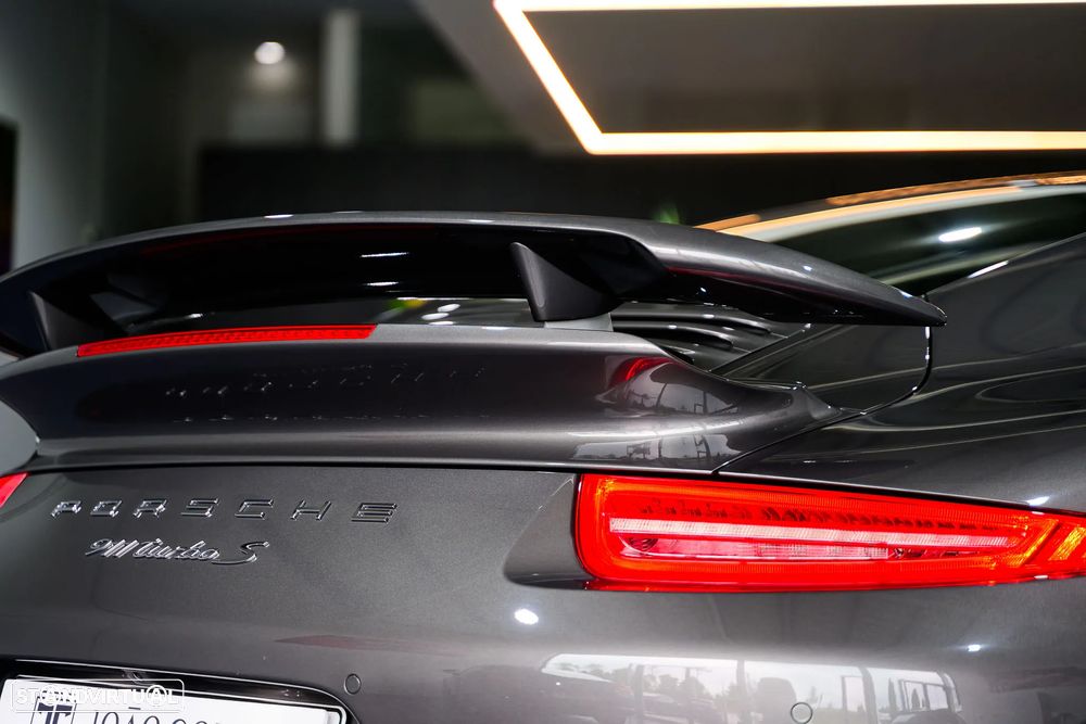 Porsche 911 (991) Turbo S PDK - 8
