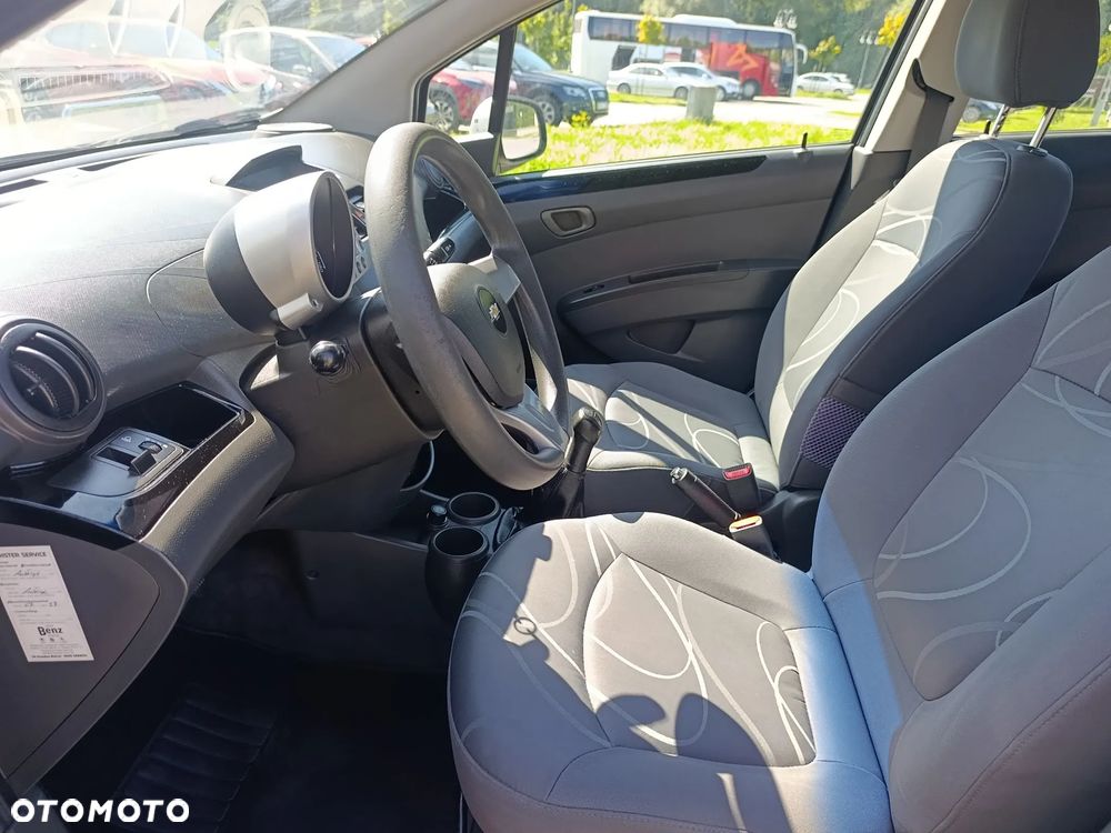 Chevrolet Spark 1.0 LT - 12