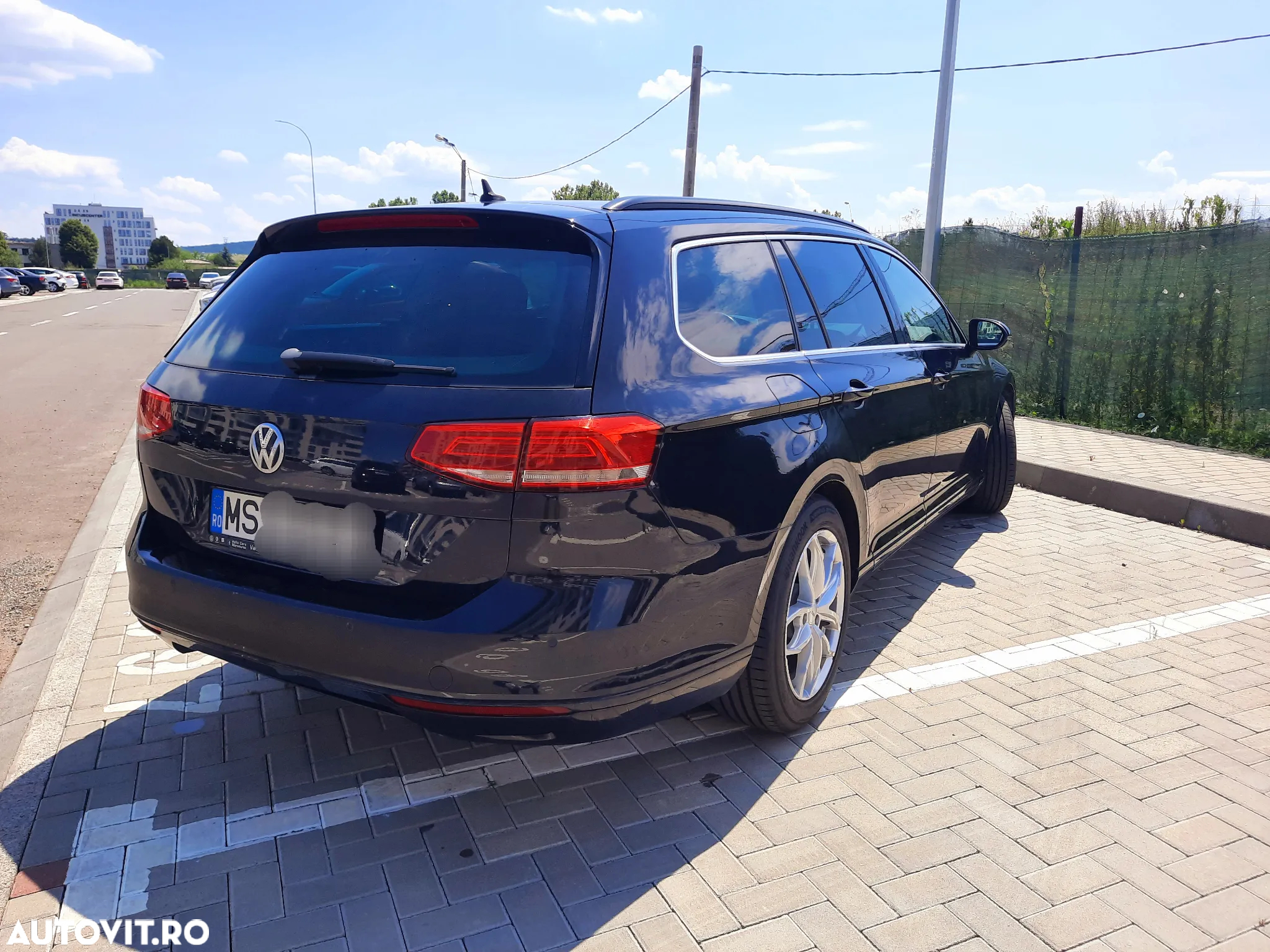 Volkswagen Passat Variant 2.0 TDI SCR DSG - 15