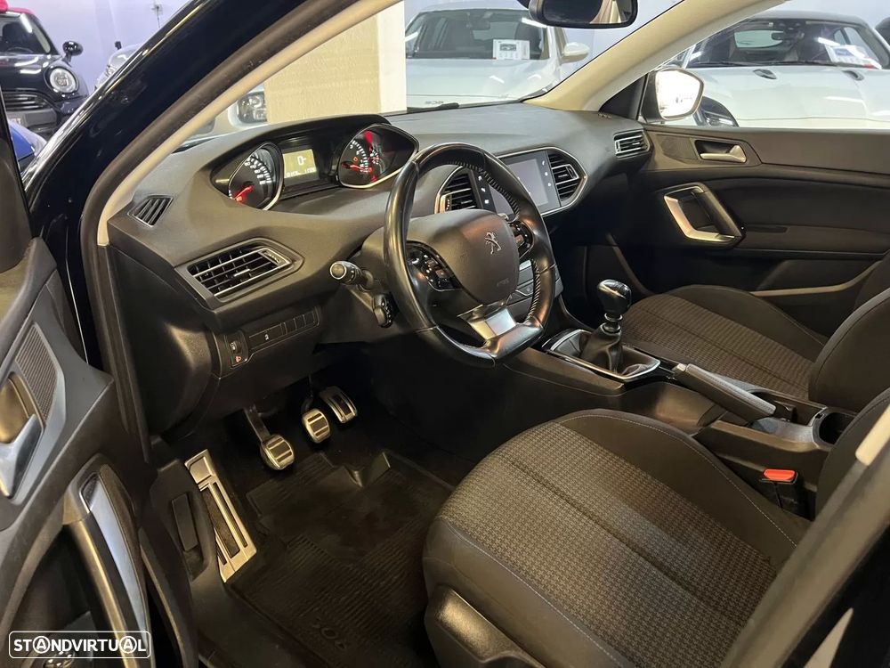 Peugeot 308 1.2 PureTech Style J17 - 5