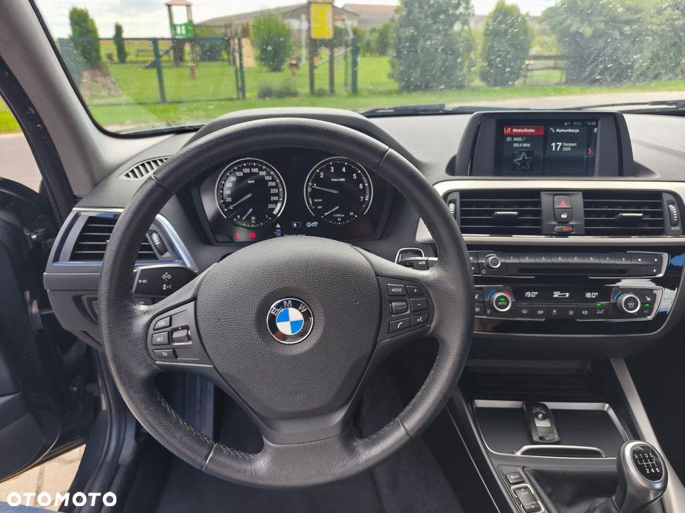 BMW Seria 1 - 15
