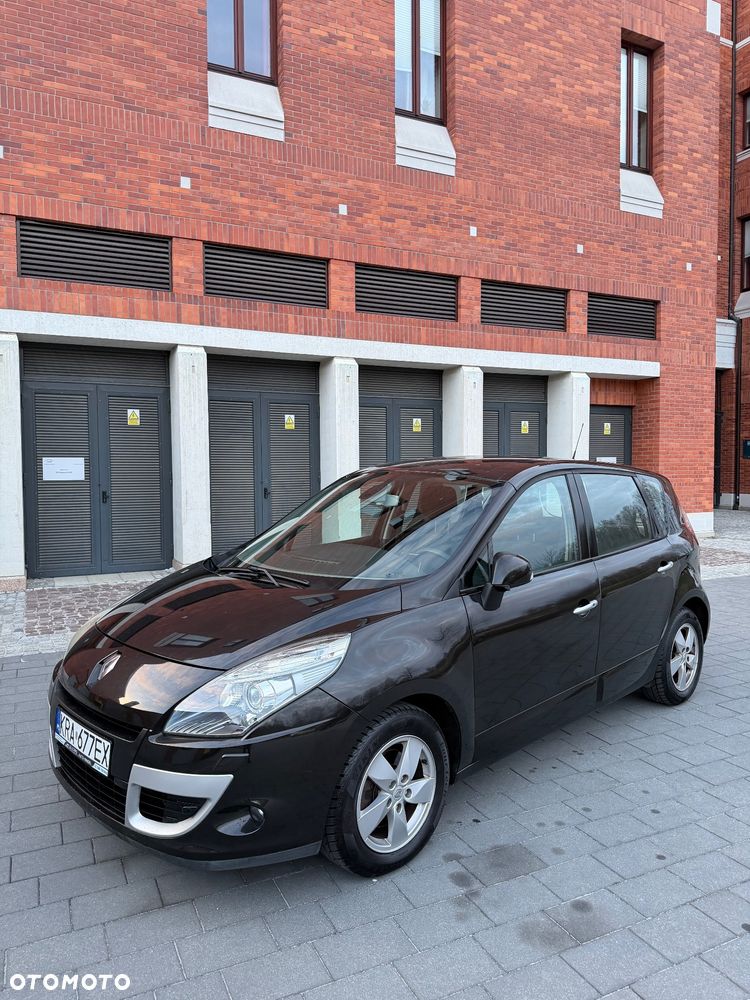 Renault Scenic 2.0 16V 140 CVT Bose Edition - 4