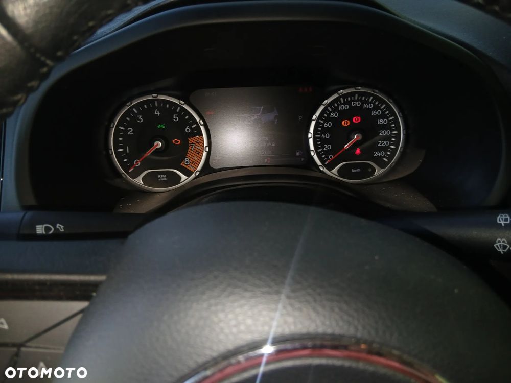 Jeep Renegade 1.3 GSE T4 Turbo Upland 4x4 S&S - 4