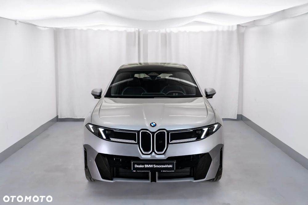 BMW iX3 - 8