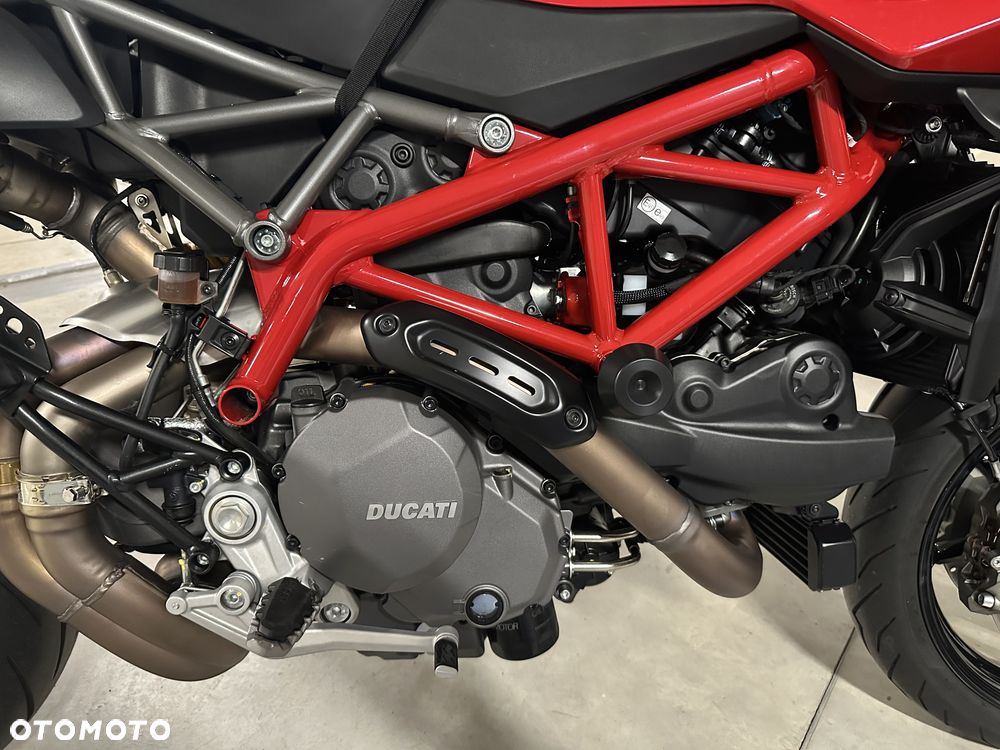 Ducati Hypermotard - 11