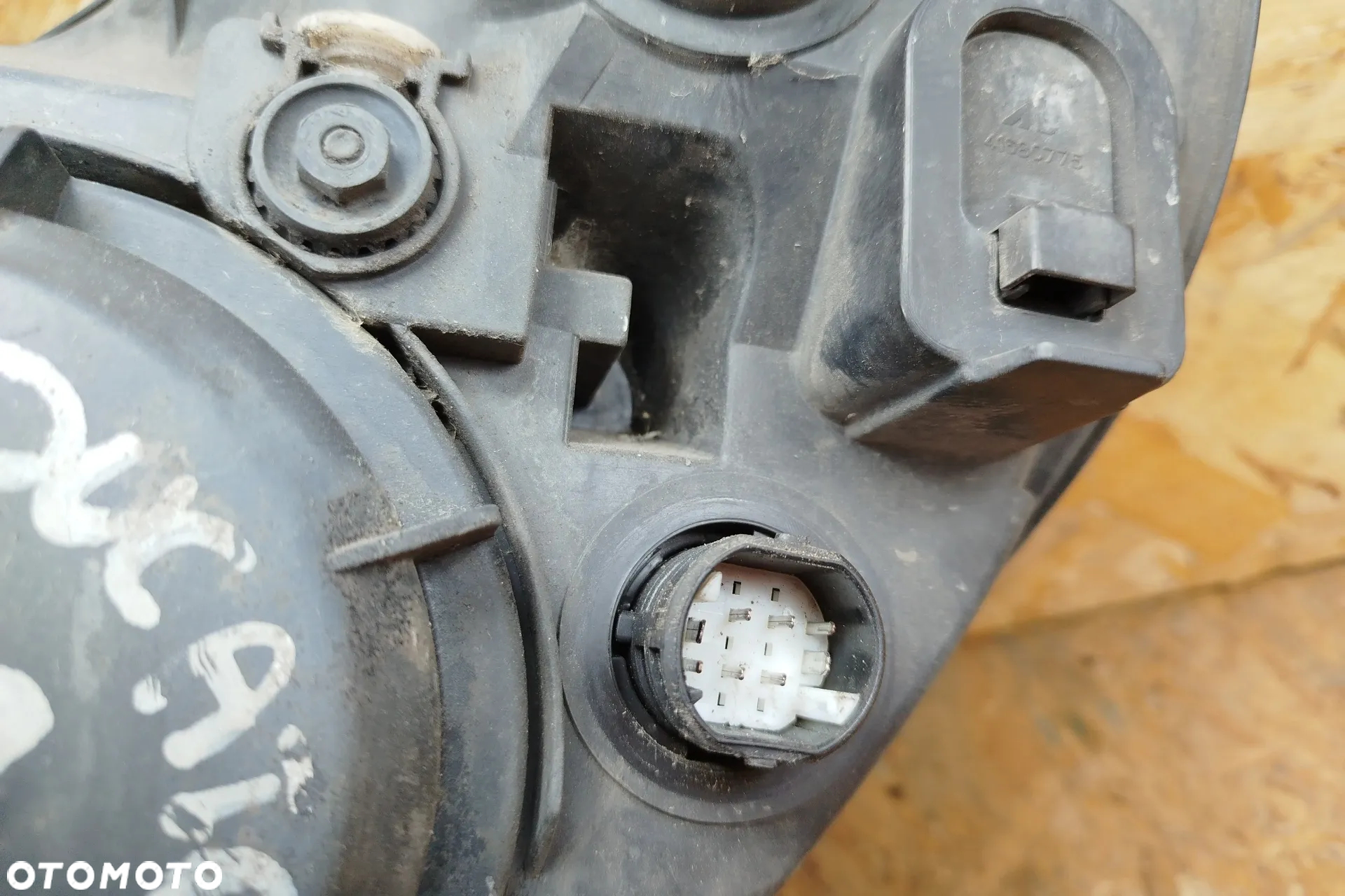 lampa przód prawa kompletna 8PIN NR."G" do Fiat ducato III Boxer Jumper II 06-14r, dość ładna, EUROPA - 8