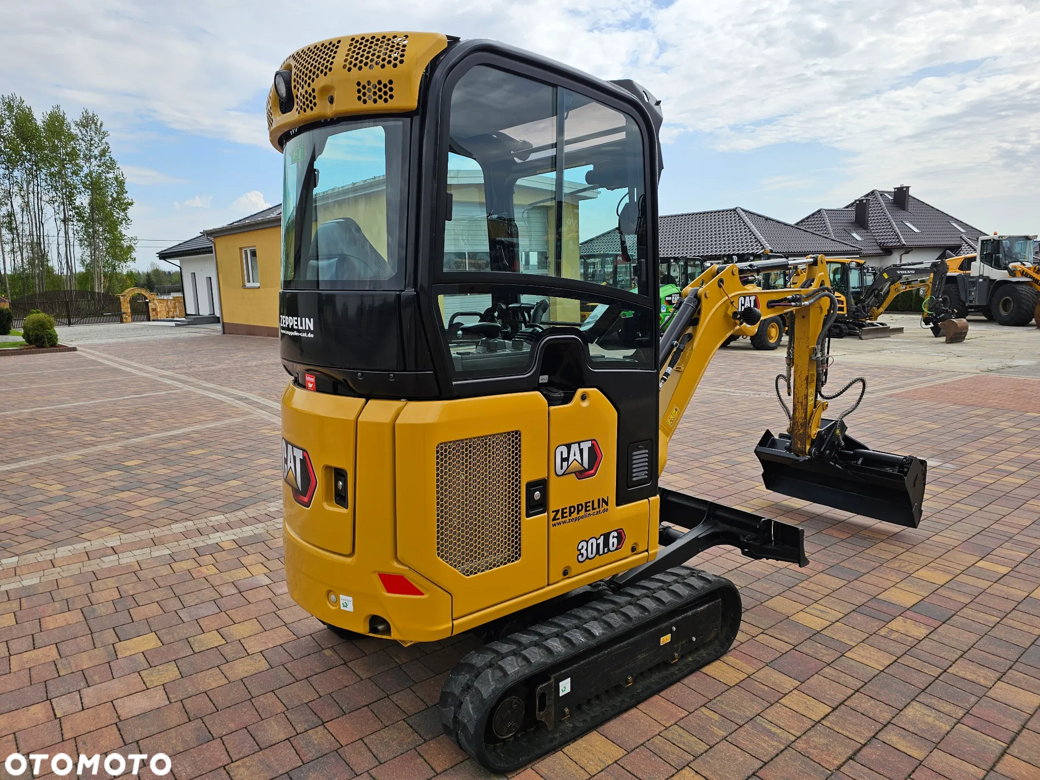Caterpillar 301.6 - 6
