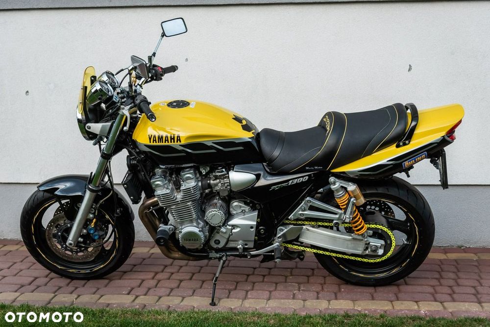 Yamaha XJR - 5